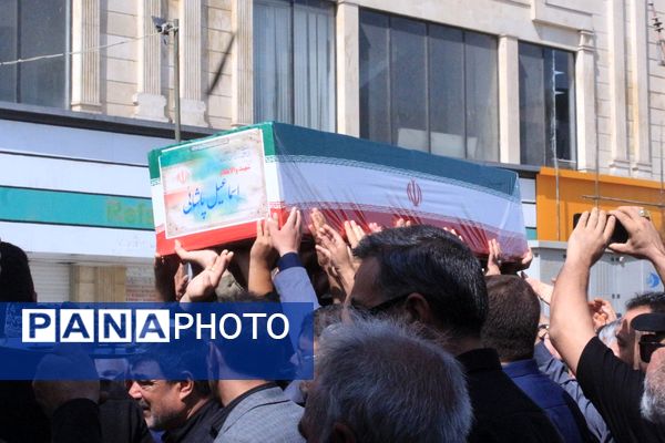 تشییعی که بهارستان را یکپارچه عزادار و مفتخر کرد