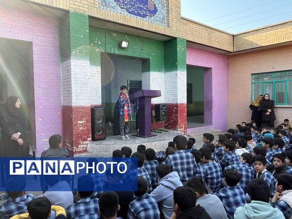 افتتاح کتابخانه راهرویی خلاقانه در دبستان امام خمینی(ره) گناوه