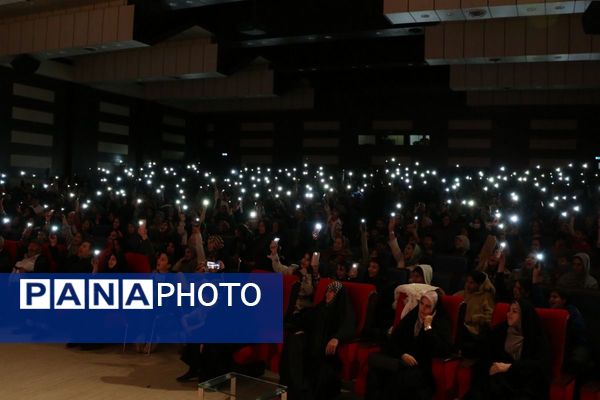 برگزاری جشن میلاد حضرت زهرا(س) در فرهنگسرای بعثت شهرداری صفادشت