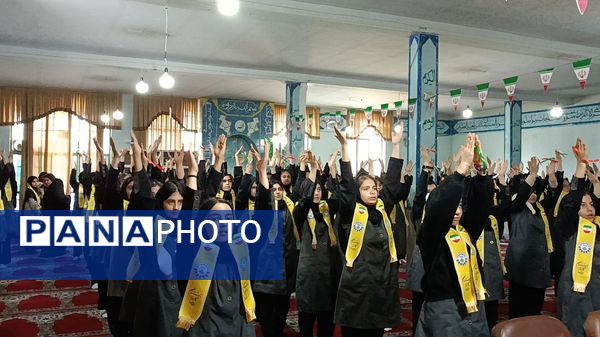  همایش یاوران انقلاب در دبیرستان امام سجاد (ع) ناحیه ۴ کرج