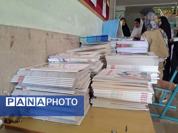 پروژه مهر در مدرسه مهرعلی نادیپور شهرستان بروجن 