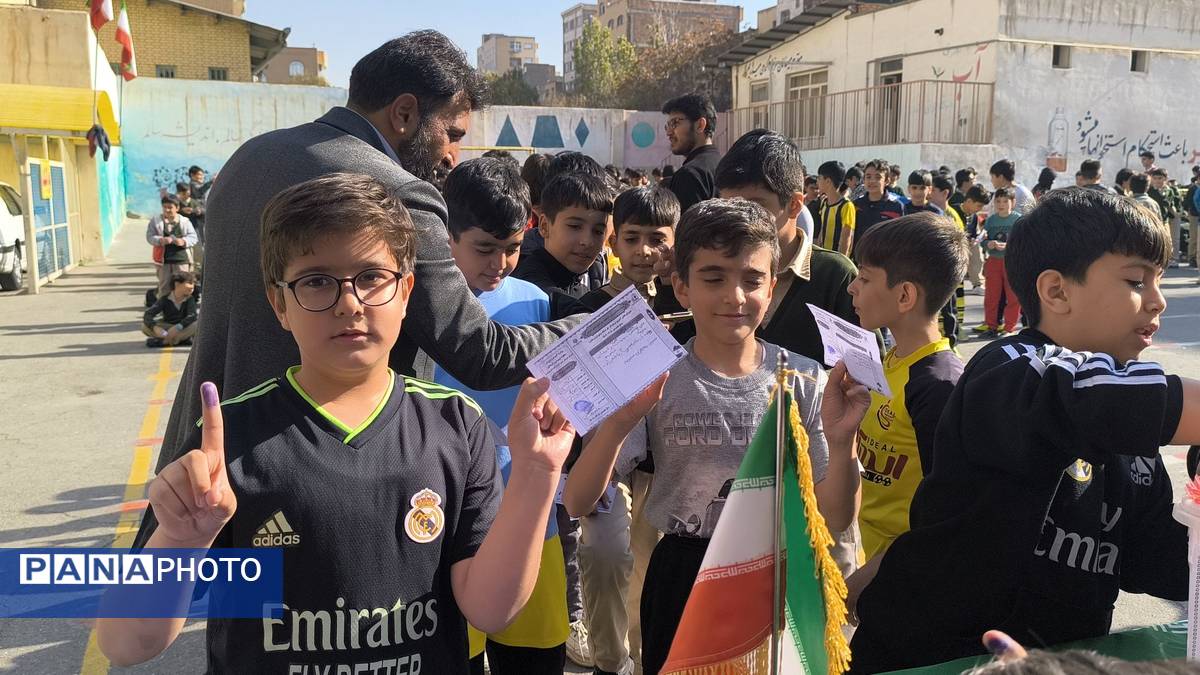 انتخابات شورای دانش‌آموزی مدرسه شهید دباغی۲