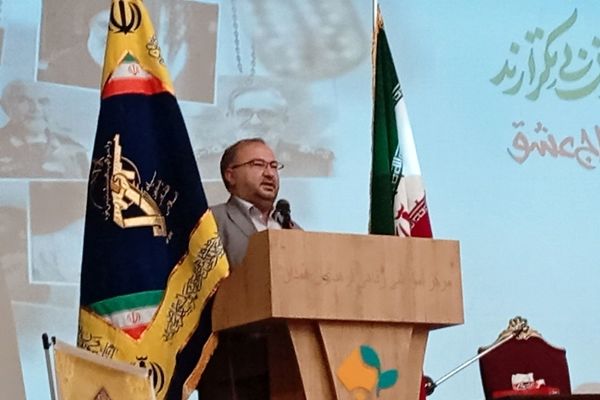 فرهنگیان بسیجی، ستون‌های تربیت نسل مؤمن و انقلابی‌اند
