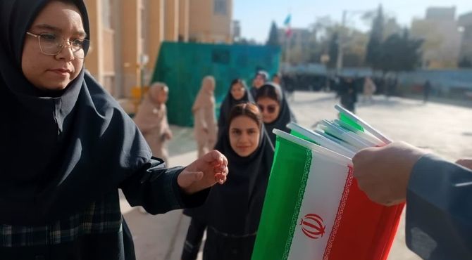 دبیرستان پاکنژاد یزد، امروز میزبان آیین باشکوه و بی‌نظیر جشن عاطفه‌ ها بود