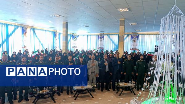 یادواره شهدا در اسدآباد 
