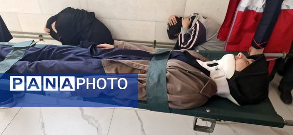 هفته پدافند غیر عامل و بسیج دانش‌آموزی در محمودآباد 