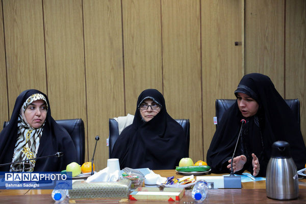 نشست صمیمی وزیر آموزش و پرورش با اعضای فراکسیون زنان مجلس شورای اسلامی