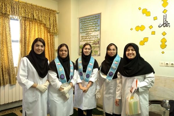 جشن روز آزمایشگاه در دبیرستان شهید مرادعلی امینی و هنرستان کیمیا