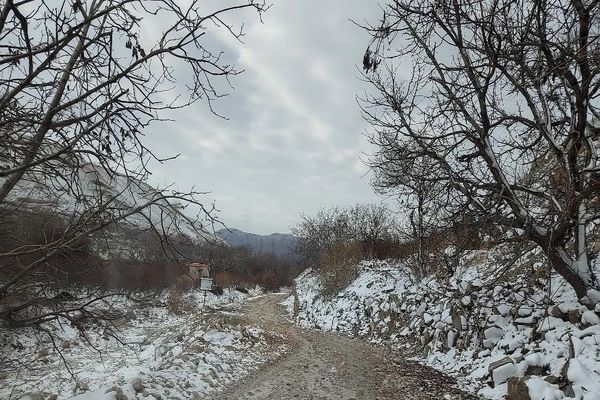 خودنمایی برف در شهر بار نیشابور