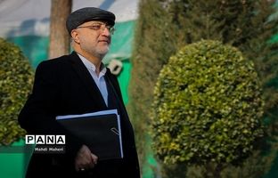 شهرداری آماده ساخت ۴۰۰ مجتمع آموزشی در تهران است/ آموزش‌وپرورش نباید دغدغه ساختمان داشته باشد