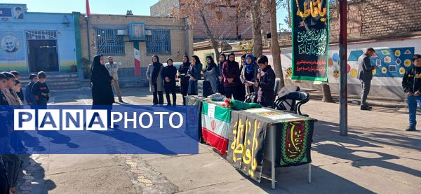 یادواره شهدا و مراسم عزاداری ایام فاطمیه در دبستان شهید جوادی 