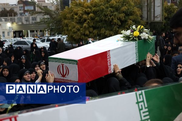 برگزاری مراسم باشکوه استقبال از شهدای گمنام در کرج 