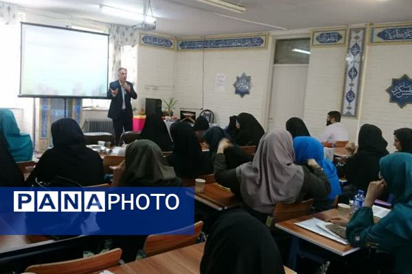 برگزاری دوره آموزش «اقدام پژوهی» در ناحیه 2 شهرری 