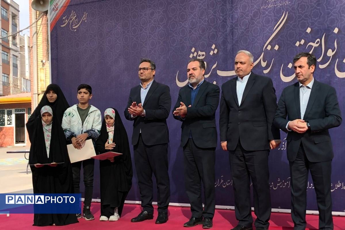 آیین نواختن زنگ پژوهش در ناحیه دو شهرری 