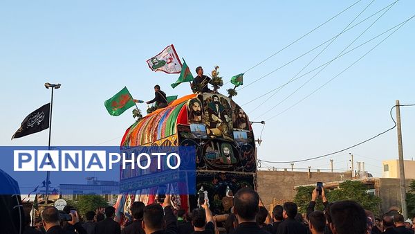 شکوه نخل‌گردانی در گناباد؛ تصویری از عشق و ارادت در محرم