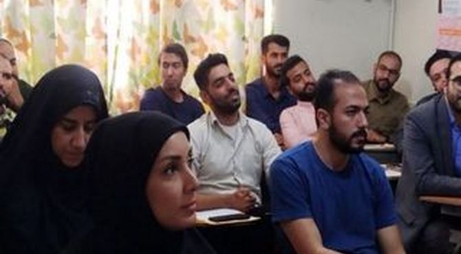 مصاحبه با تعدادی از نومعلمان ناحیه یک شهرری در راستای تاثیر برگزاری کارگاه های توانمند سازی نیروی انسانی طرح توانا برای نو معلمان