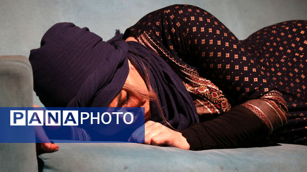 پایان اجرای نمایش «عالیجناب M1» پس از ۱۸ روز روی صحنه