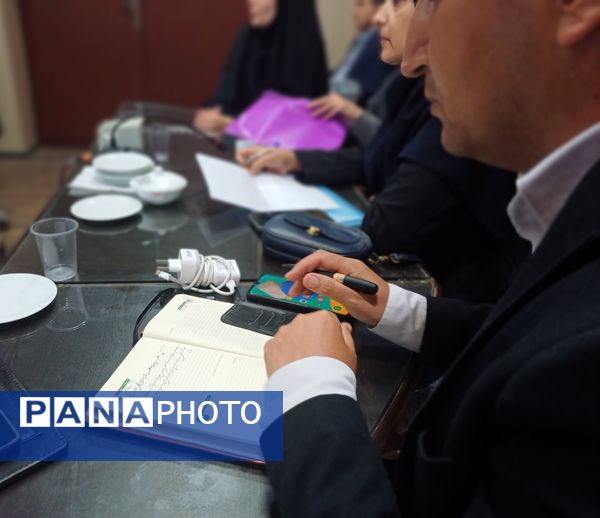 نشست جمع بندی بازدید‌های پروژه مهر از شهرستان‌های گرمه و جاجرم