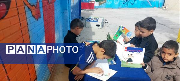 کتاب؛ ماندگارترین چراغ دانایی 