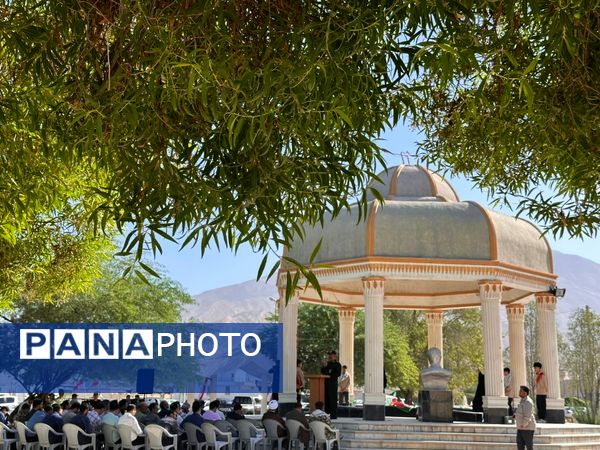 غبارروبی قبور مطهر شهدا در بستک