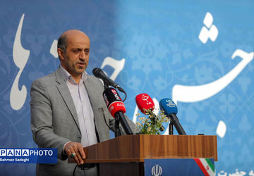 مدارس کانون تربیت و پیشرفت محله‌اند‌/ دانش‌آموزان ‌از فناوری‌های به‌روز و ‌دانش و تجربیات معلمان‌ استفاده کنند