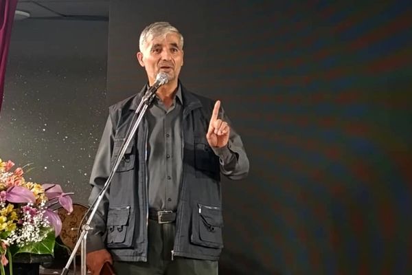 پیرامید برای تربیت مدرسان بومی و تقویت مهارت‌های اجتماعی و مسئولیت‌پذیری دانش‌آموزان در محیط مدرسه طراحی شده است