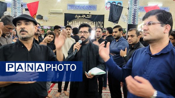 نمازی به یاد ظهر عاشورا