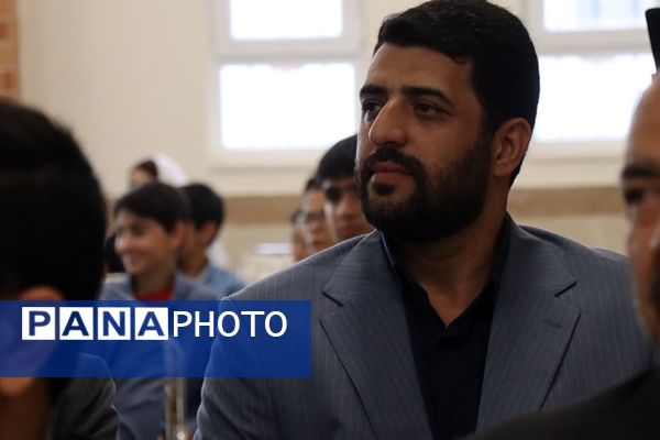 آیین افتتاح مدرسه  زنده‌یاد حاج لطف‌الله محسنی فشمی در پاکدشت 