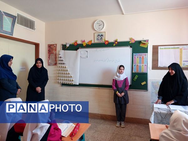 برگزاری مراسم تجلیل از دانش‌آموزان ممتاز حوزه نماز و قرآن در طرح بازدید از کارنامه نماز