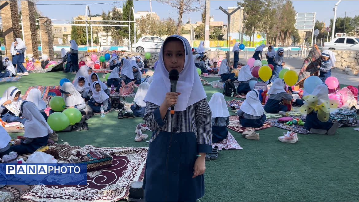 برگزاری جشن گرامیداشت هفته ملی و روز جهانی کودک در خاتم