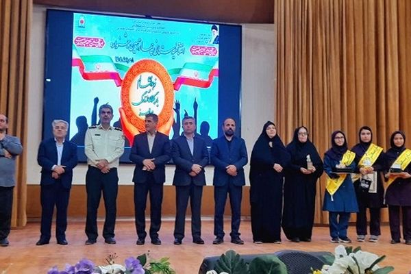 تربیت صحیح فرزندان مهم‌ترین رسالت خانواده و آموزش و پرورش است