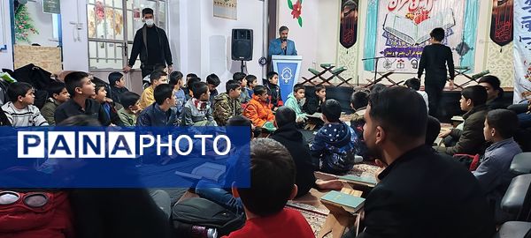 محفل انس با قرآن همزمان با هفته قرآن، عترت، نماز در شهرستان خلیل آباد 