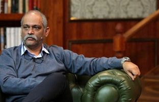 نادر فلاح با یک نمایش جدید به تماشاخانه ایرانشهر می‌آید