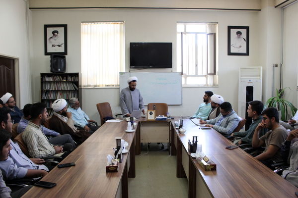 نشست مدیران اعتکاف دانش‌آموزی یزد