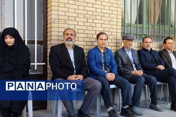 نواخته شدن زنگ آغاز هفته بسیج در ناحیه دو شهرری 