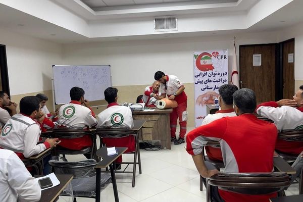 دوره بازآموزی و توان‌افزایی مراقبت‌های پیش‌بیمارستانی نجاتگران هلال‌احمر