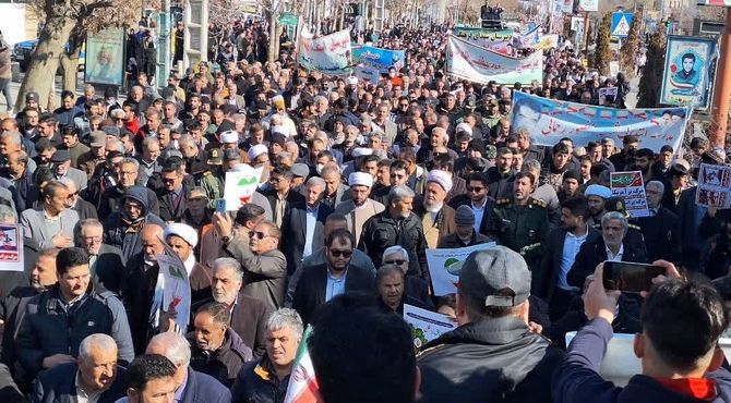 جشن چهل و ششمین سالگرد انقلاب اسلامی در شهر تاکستان برگزار شد