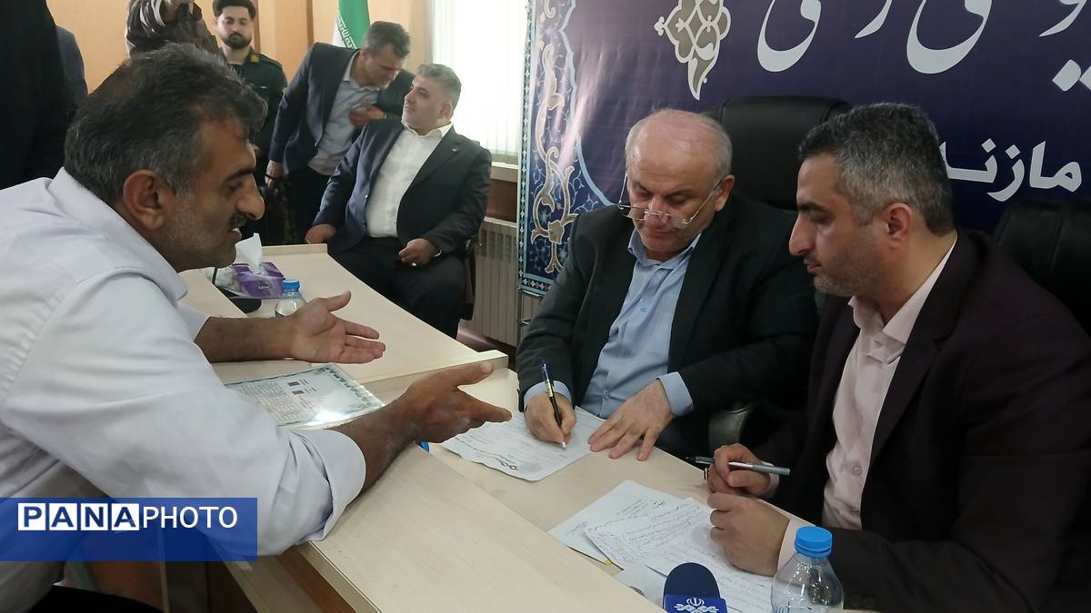 ملاقات مردمی استاندار مازندران با شهروندان محمودآباد