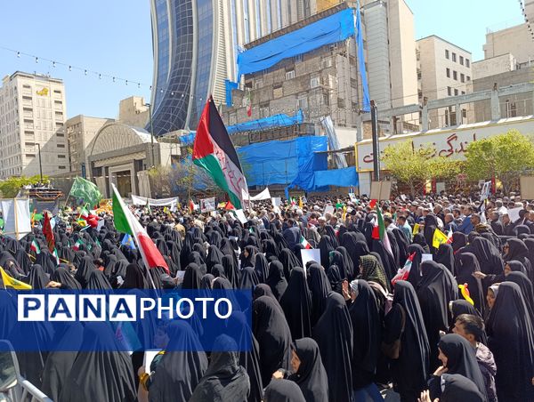 شرکت با شکوه مردم مشهد در راهپیمایی روز جهانی قدس