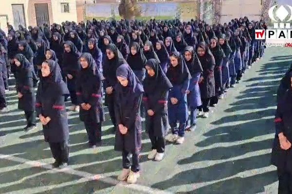 آیین گرامیداشت هفته فرهنگ و هنر در دبیرستان شهید خسروی زارچ