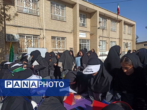 طلیعه‌‌ای از مدیریت آینده؛ انتخابات شورای دانش‌آموزی در دبیرستان رضوان