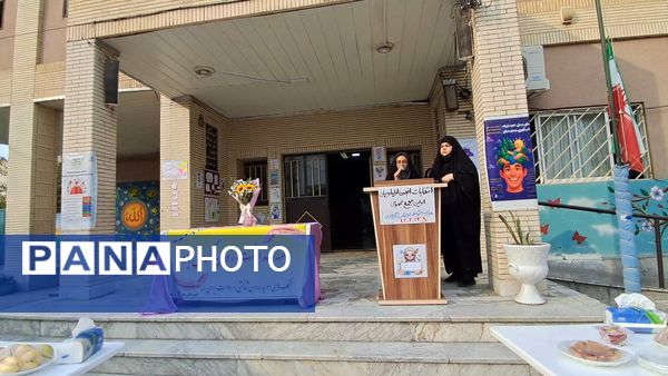 گرامیداشت هفته پیوند اولیا و مربیان در دبیرستان بهار آزادی قائمشهر
