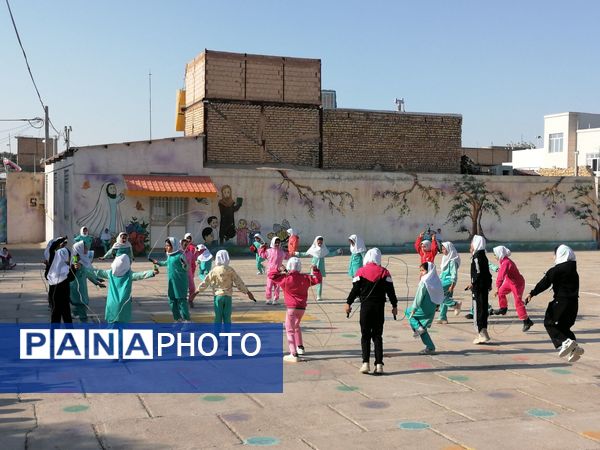 المپیاد ورزشی در مدرسه شهید نجفیان خلیل آباد 