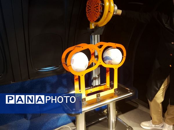 بازدید علمی و تفریحی دانش‌آموزان مدرسه فرزانگان 5 ساوجبلاغ از پارک علم و فناوری تهران