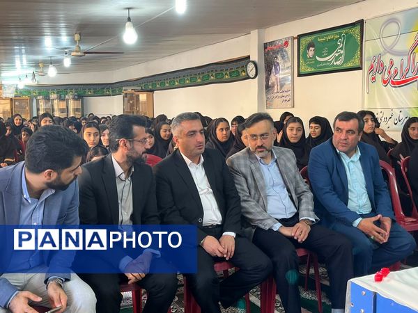 به صدا در آمدن زنگ هفته گردشگری در دبیرستان فاطیما