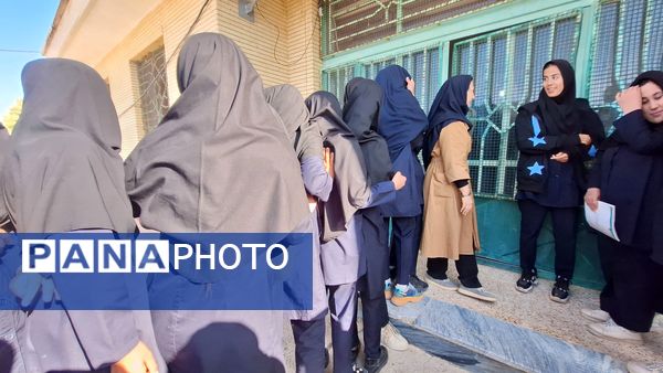 انتخابات شورای دانش‌آموزی در دبیرستان دخترانه سبحان و مائده شِلیل