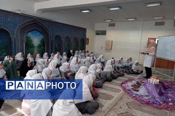 جشن بلوغ در دبستان شاهد فاطمه زهرا (س)