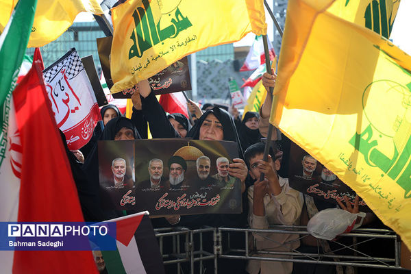 تجمع محکومیت ترور سید حسن نصرالله و قدردانی از عملیات وعده صادق ۲ در میدان امام حسین(ع)