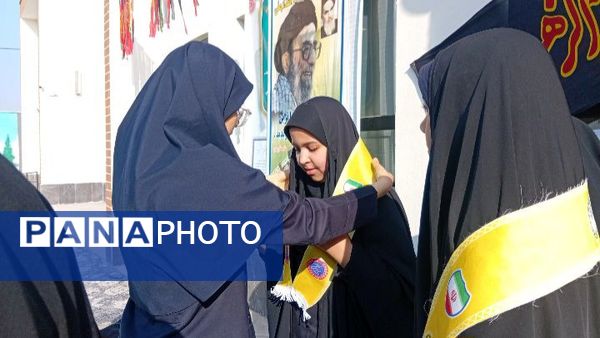 دبیرستان سیزده آبان میزبان شهید گمنام شد