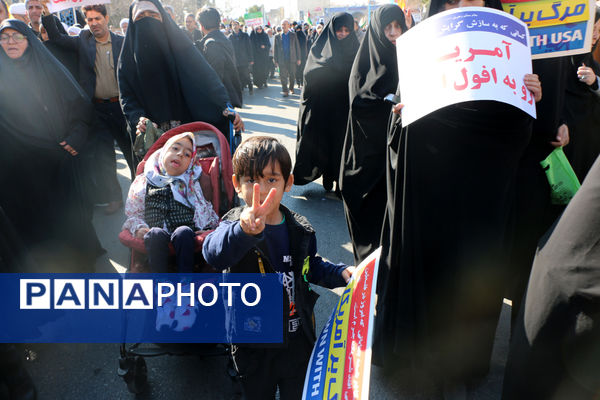 جلوه‌های حضور نوجوانان در راهپیمایی شکرانه پیروزی غزه